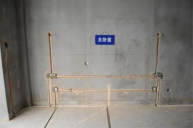 在寻找合适的装修团队时,我们经常面临一个困境:如何在这众多的宜昌装饰公司中选择一家既专业又可靠的合作伙伴?今天,我们就来对比分析几家知名的宜昌装饰公司,帮助你做出明智的选择。